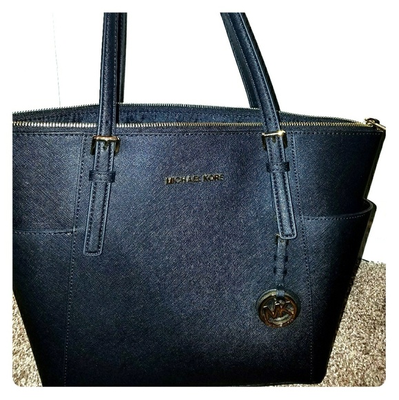 Michael Kors Handbags - Michael Kors Tote